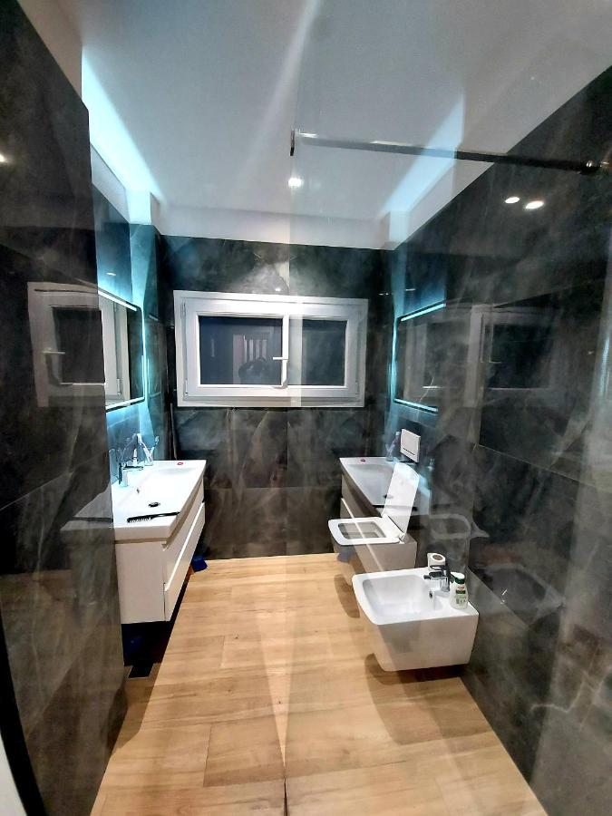 Luxurious Double Bedroom Suite Tirana Kültér fotó