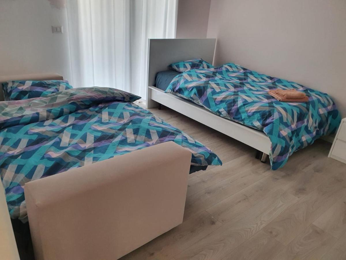 Luxurious Double Bedroom Suite Tirana Kültér fotó